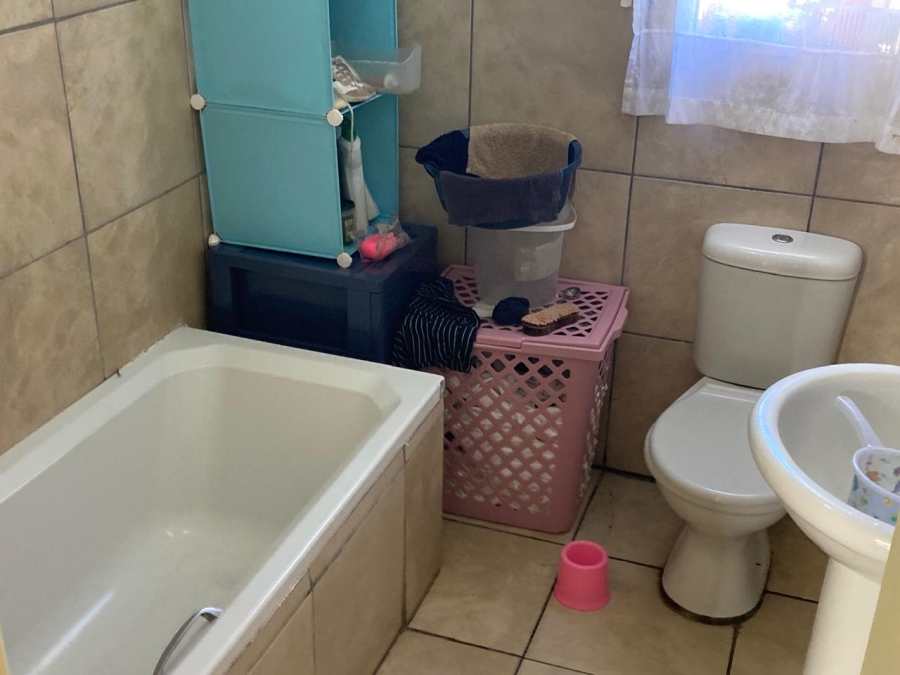 2 Bedroom Property for Sale in Rustenburg Central North West